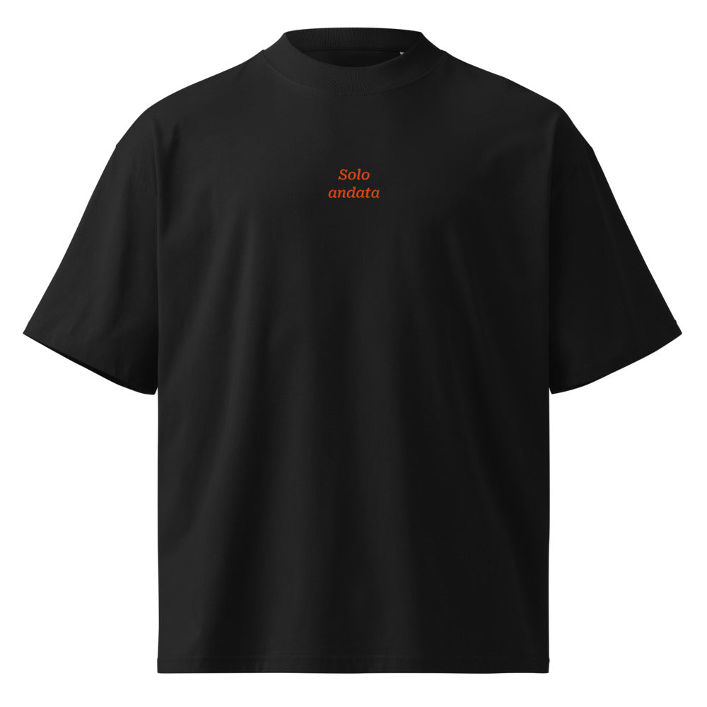 Solo andata — t-shirt oversize nera, ricamo arancione