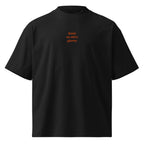 Resto un altro giorno — t-shirt oversize nera, ricamo arancione