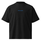 Solo un giro — t-shirt oversize nera, ricamo acqua pavone