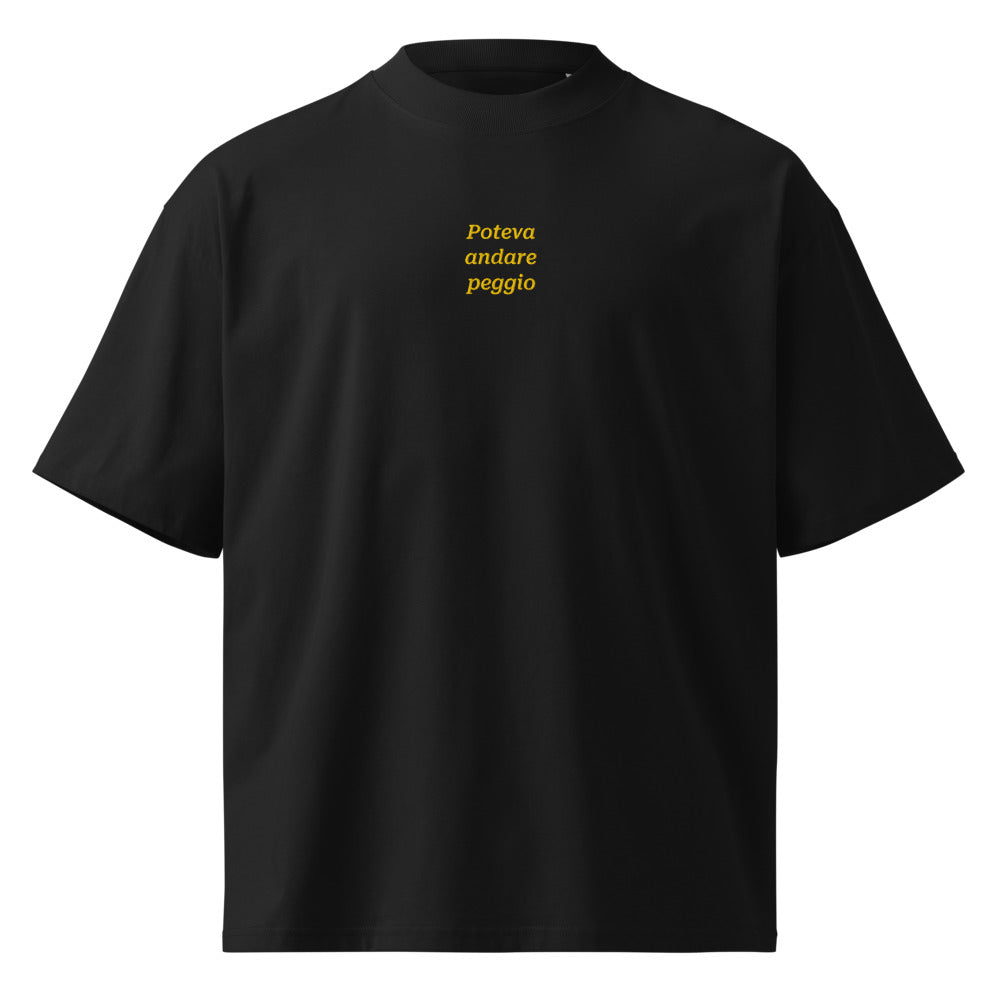 Poteva andare peggio — t-shirt oversize nera, ricamo giallo