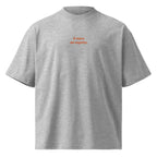 Il mare mi aspetta — t-shirt oversize grigia, ricamo arancione