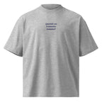 Quando un tramonto insieme? — t-shirt oversize grigia, ricamo blu