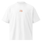Prima il caffè — t-shirt oversize bianca, ricamo arancione