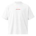 Testa bassa — t-shirt oversize bianca, ricamo arancione