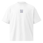 Ancora cinque minuti — t-shirt oversize bianca, ricamo blu