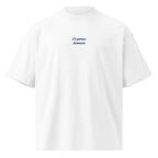 Ci penso domani — t-shirt oversize bianca, ricamo blu