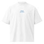Adesso non mi va — t-shirt oversize bianca, ricamo acqua pavone