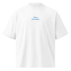 Piano, ma sempre — t-shirt oversize bianca, ricamo acqua pavone