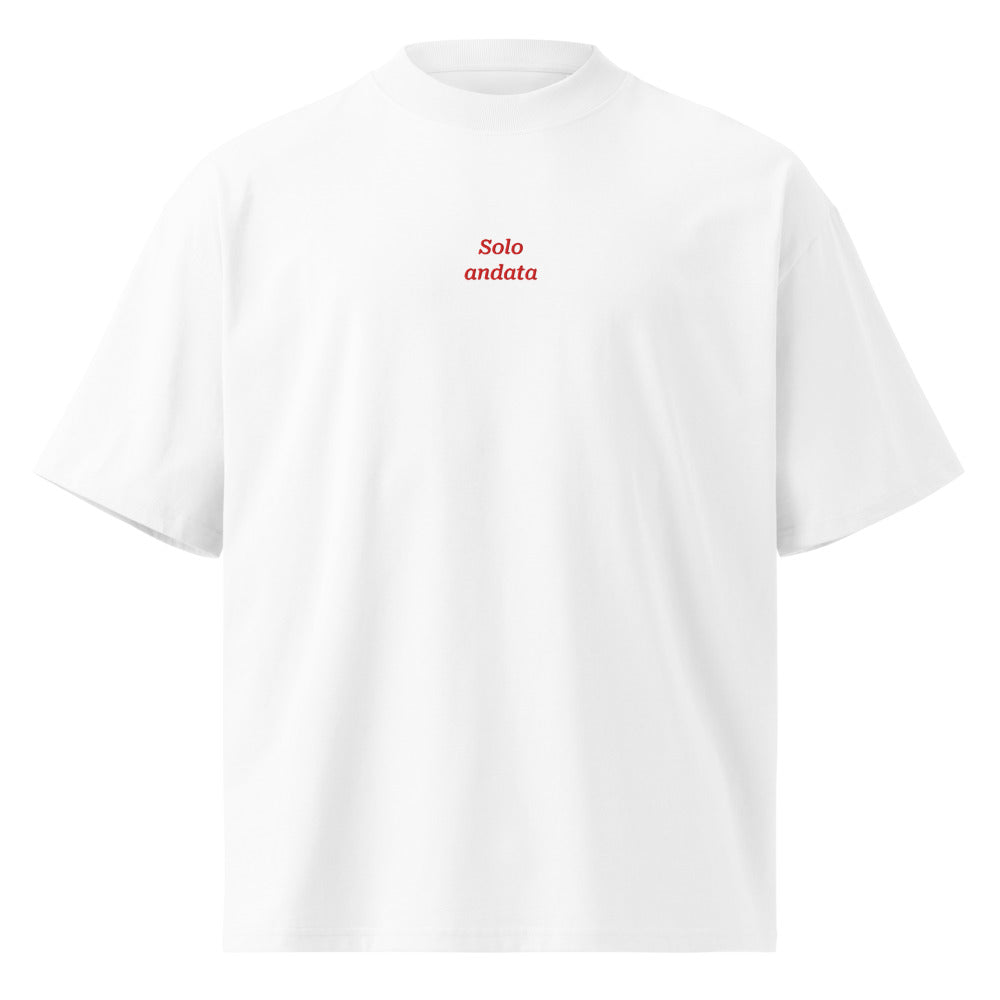 Solo andata — t-shirt oversize bianca, ricamo rosso